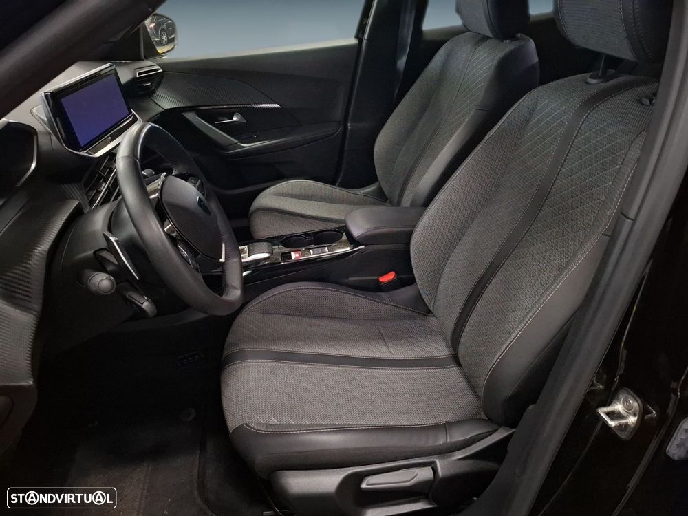 Peugeot 2008 1.2 Hybrid Allure e-DCS6 - 11