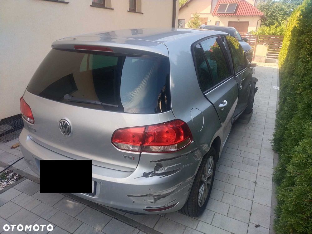 Volkswagen Golf - 2
