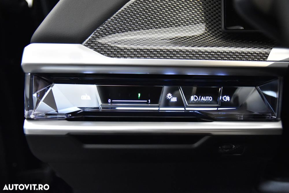 BMW Seria 7 740d xDrive MHEV - 16