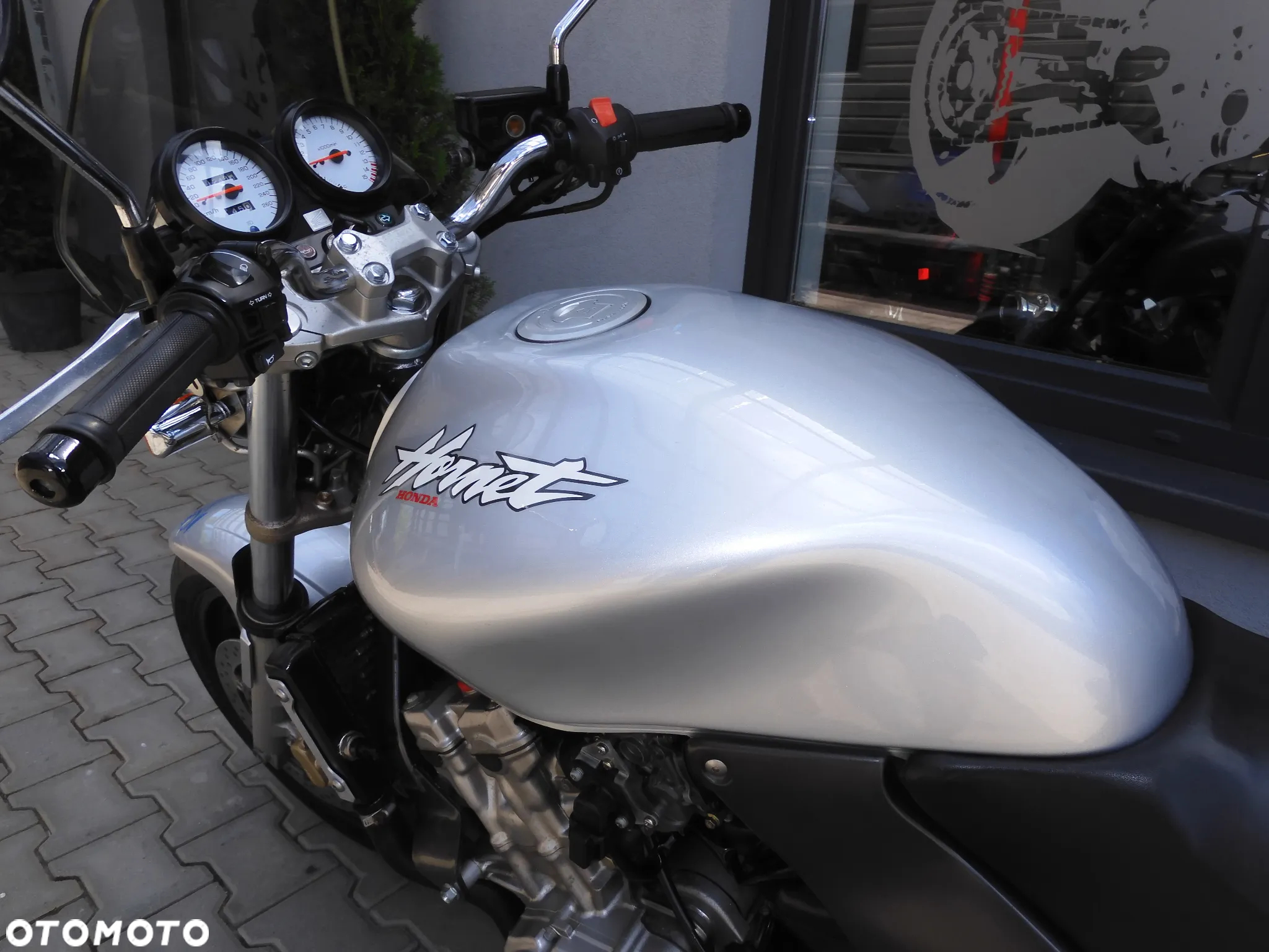Honda Hornet - 26