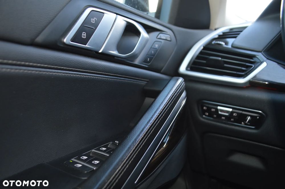 BMW X6 xDrive30d - 15