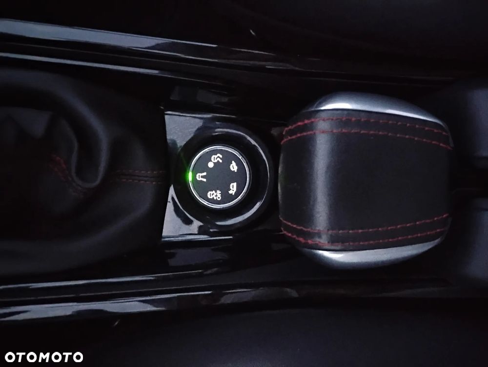 Peugeot 2008 BlueHDi FAP 120 STOP & START GT-Line Edition - 26