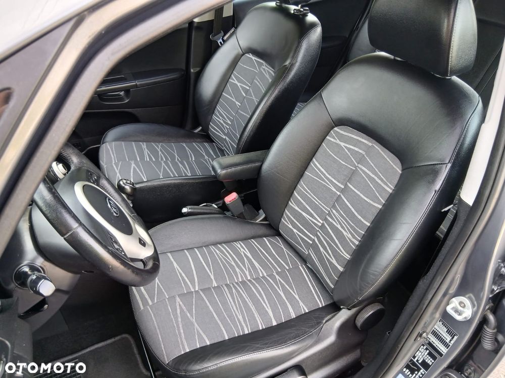Kia Venga 1.4 CVVT Dream Team Edition - 21