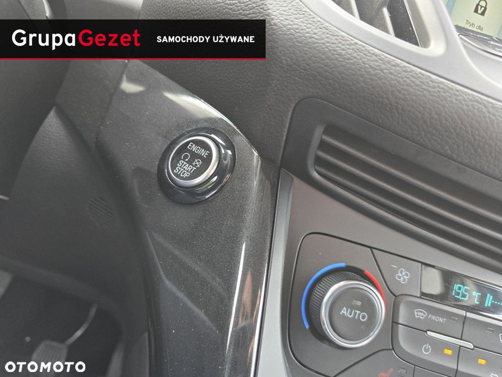 Ford Kuga - 16