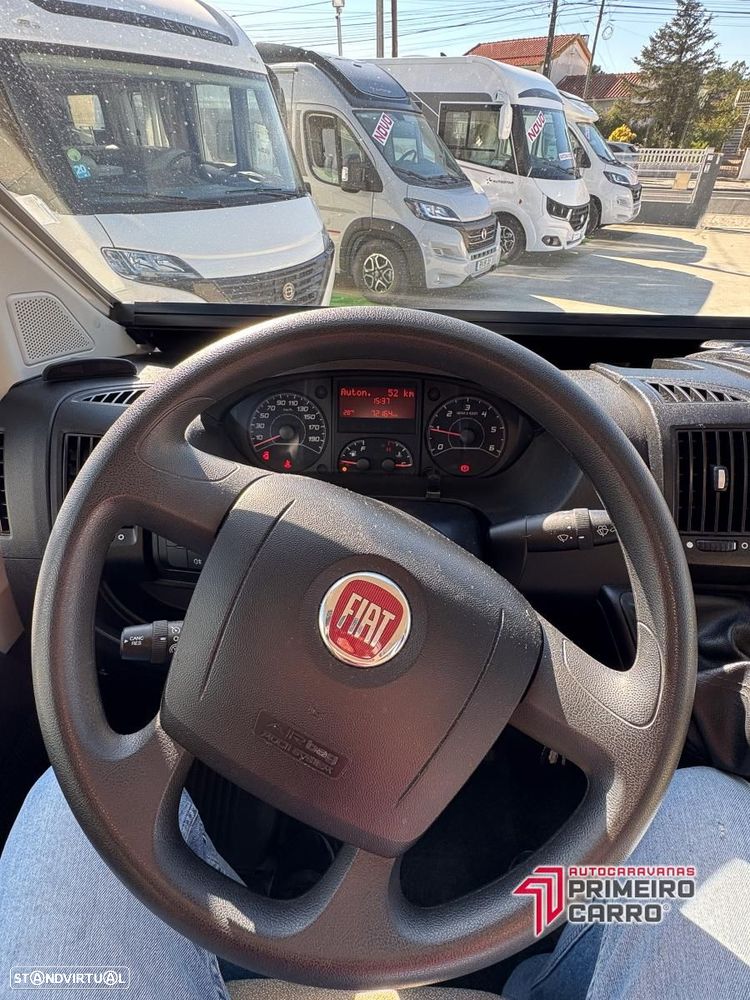 Pössl Roadcamp 640 camas gémeas - 14