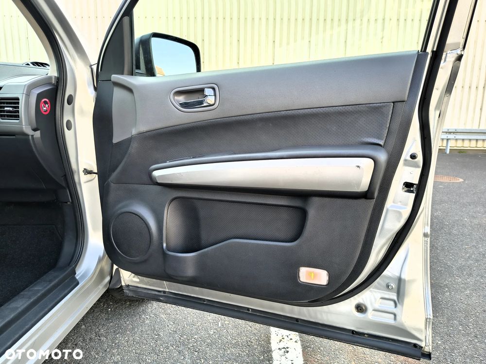 Nissan X-Trail 2.0 dCi SE - 25
