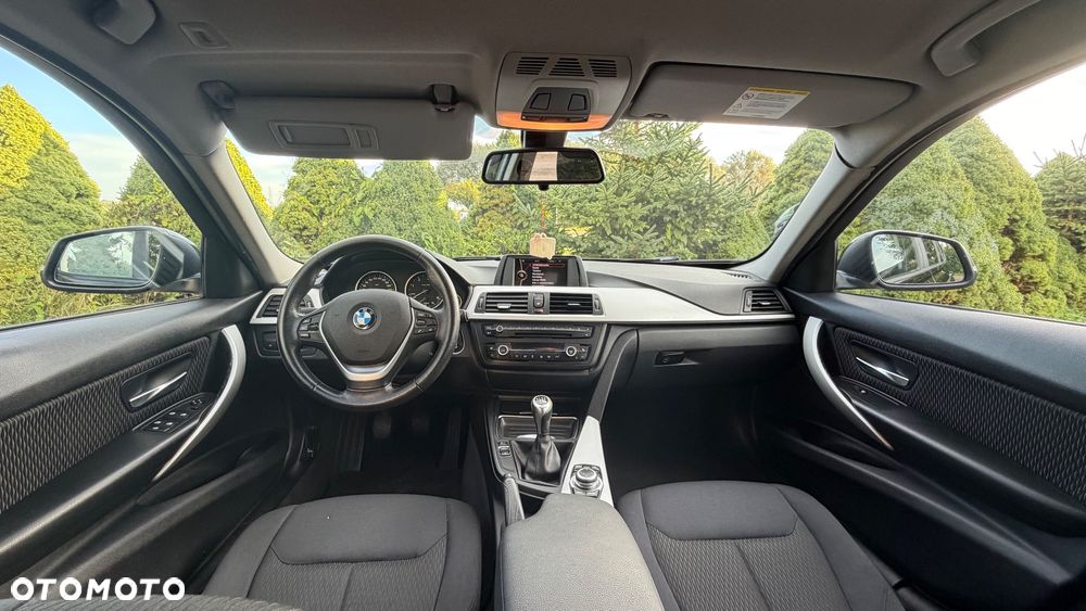 BMW Seria 3 320d - 8
