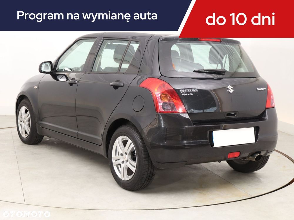 Suzuki Swift - 6