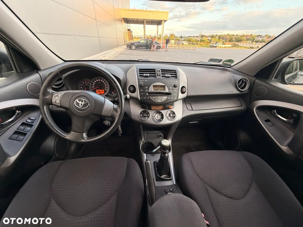 Toyota RAV4 2.2 D-4D X - 14