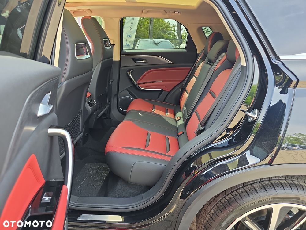 Bestune T77 1.5T Elegance DCT - 11