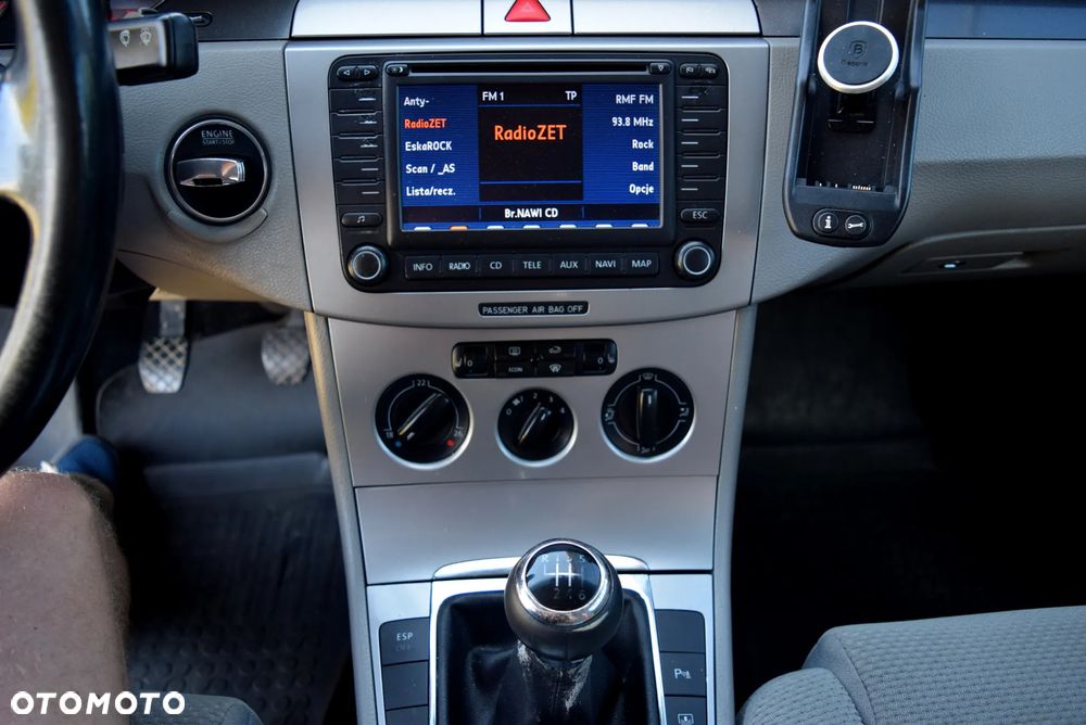 Volkswagen Passat 2.0 TDI Comfortline - 18