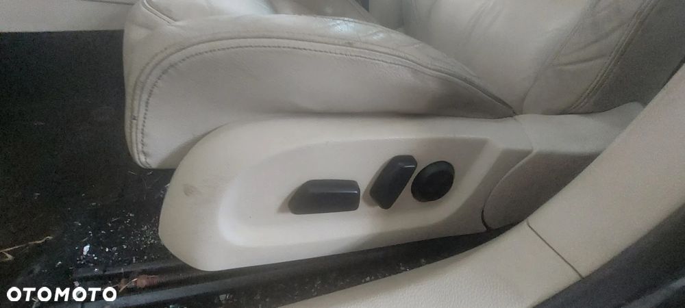 VW Golf VI 2.0TDI HB Wszystkie Części - 24
