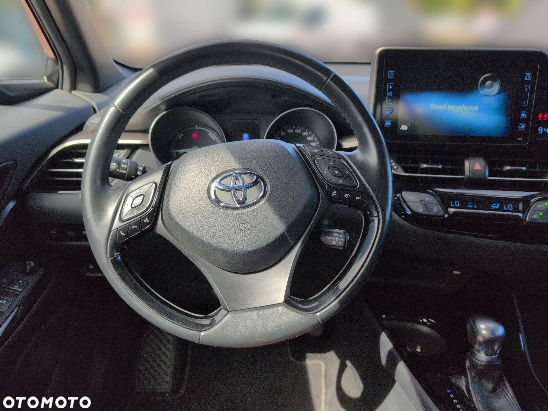 Toyota C-HR - 12
