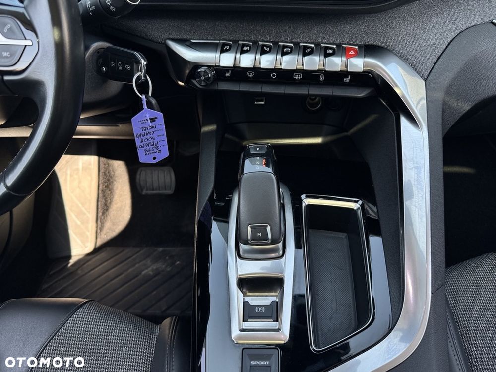 Peugeot 5008 - 9