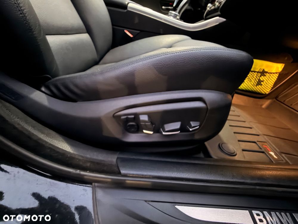BMW Seria 5 530d xDrive Luxury Line - 14