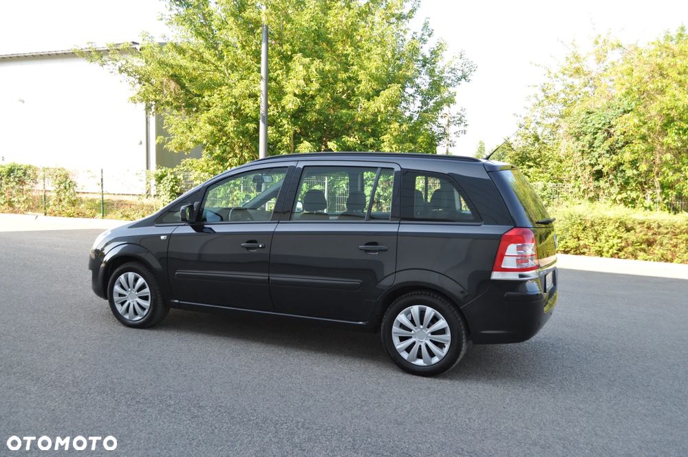 Opel Zafira 1.8 Family - 11
