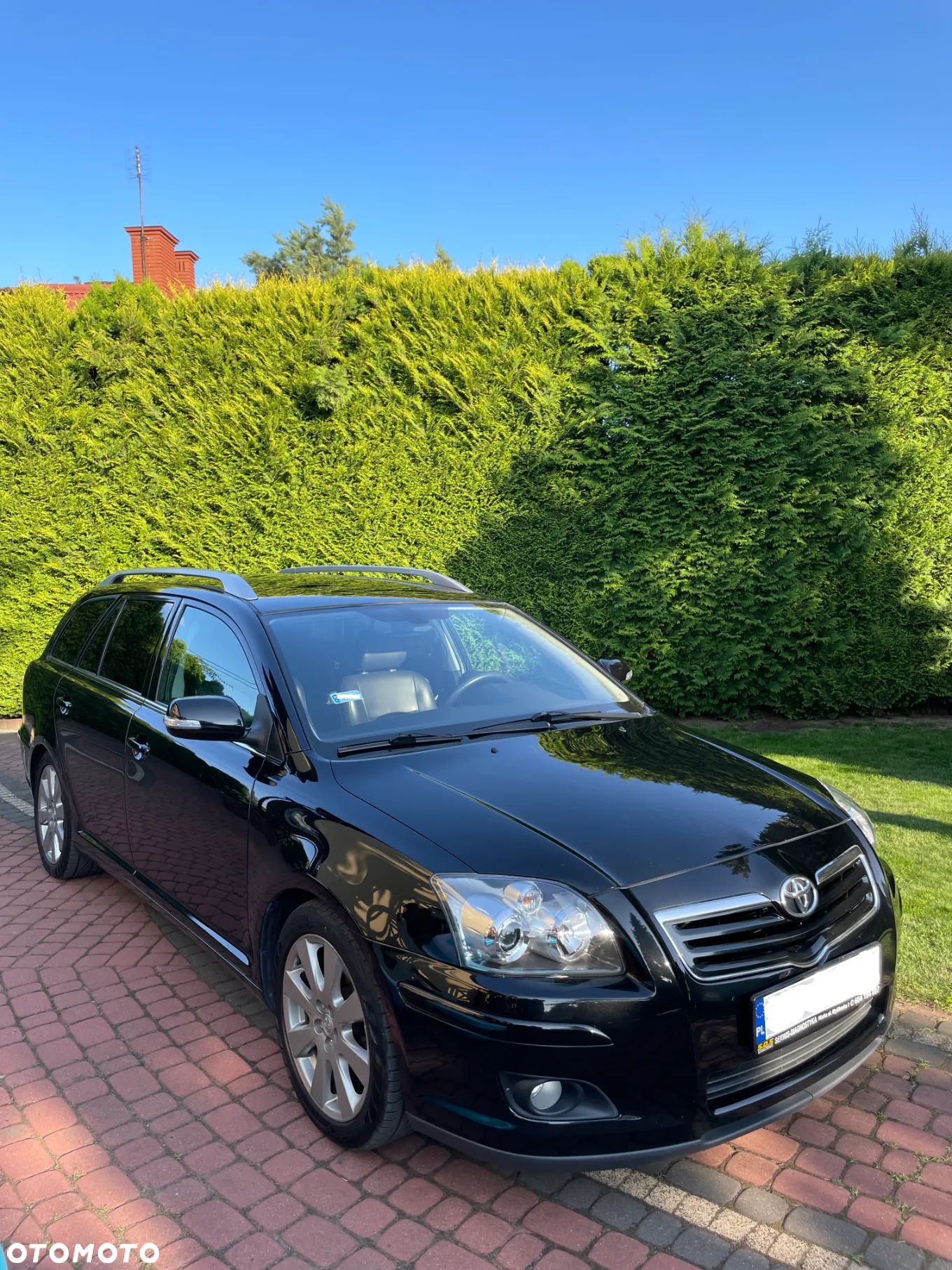 Toyota Avensis - 1