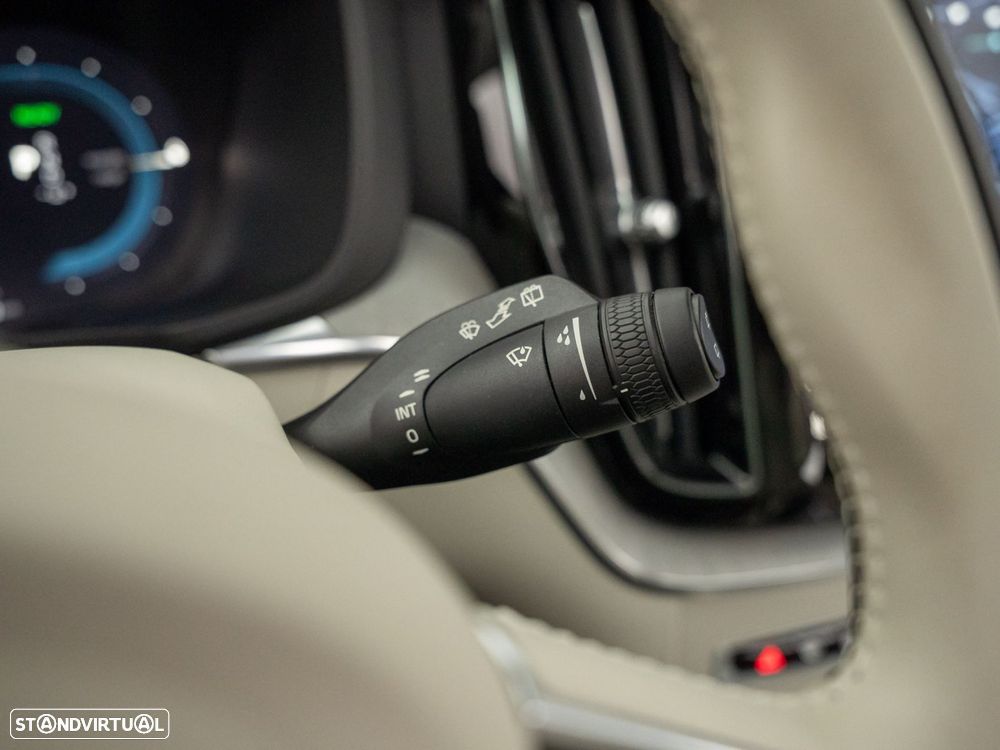 Volvo XC 60 2.0 T6 PHEV Inscription Expression AWD - 22