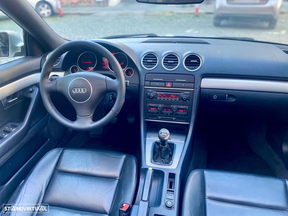 Audi A4 Cabrio 2.5 TDI S-line - 18