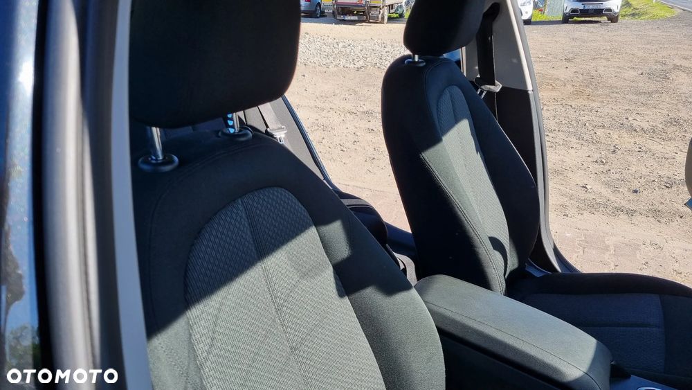 BMW Seria 1 - 29