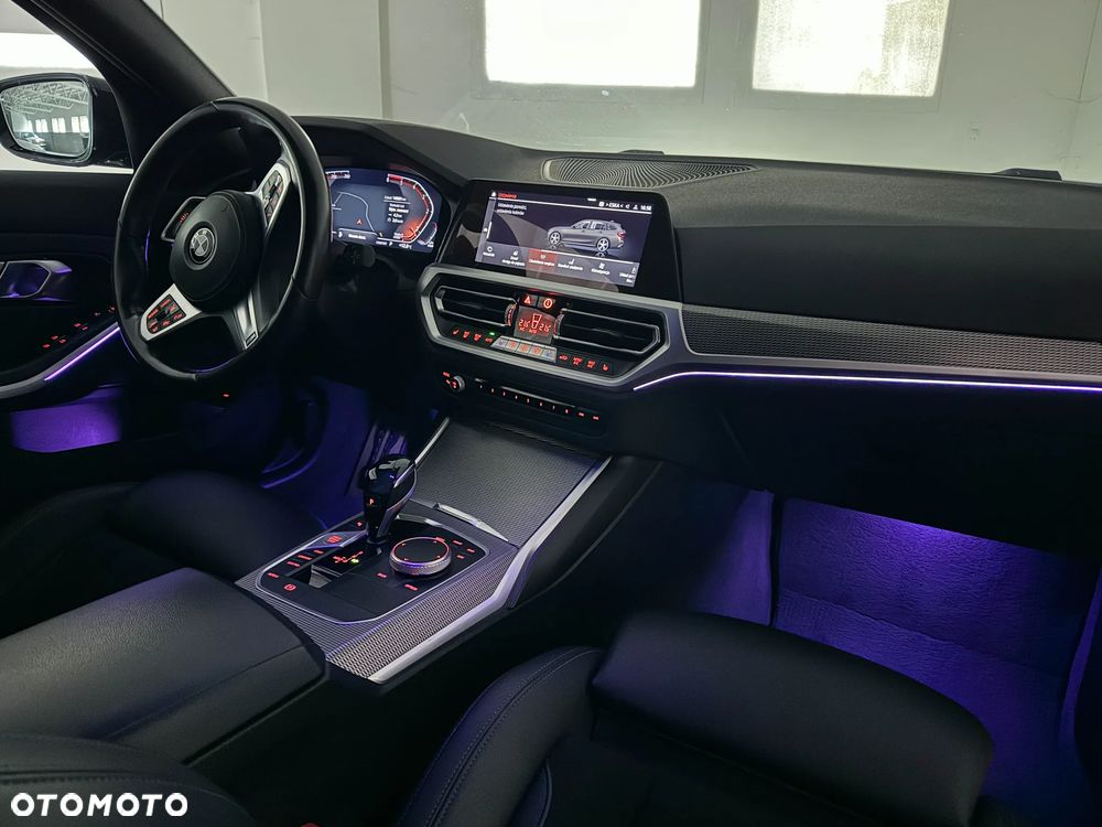 BMW Seria 3 320d xDrive M Sport Shadow - 26