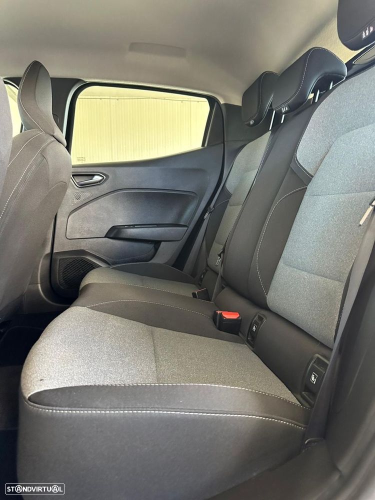 Renault Clio 1.0 TCe Techno - 28