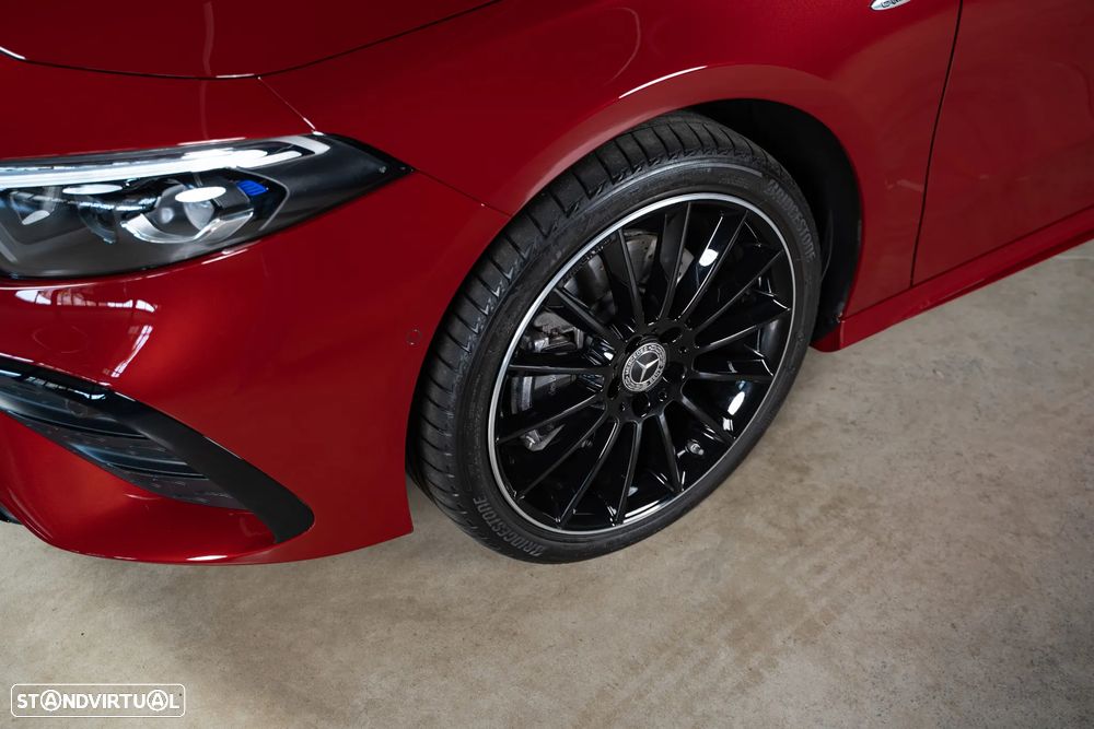 Mercedes-Benz A 250 e AMG Line - 8