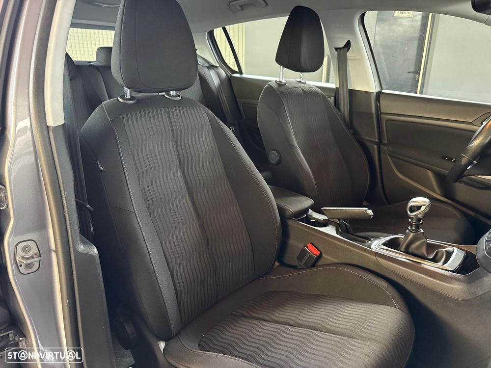 Peugeot 308 1.6 e-HDi Allure J17 - 26