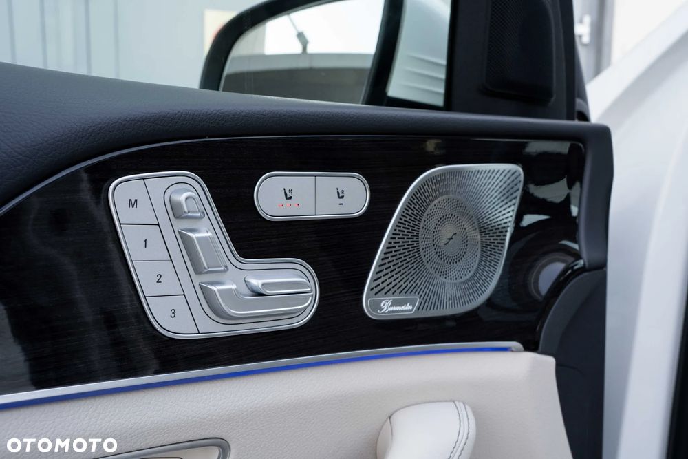 Mercedes-Benz GLS - 12
