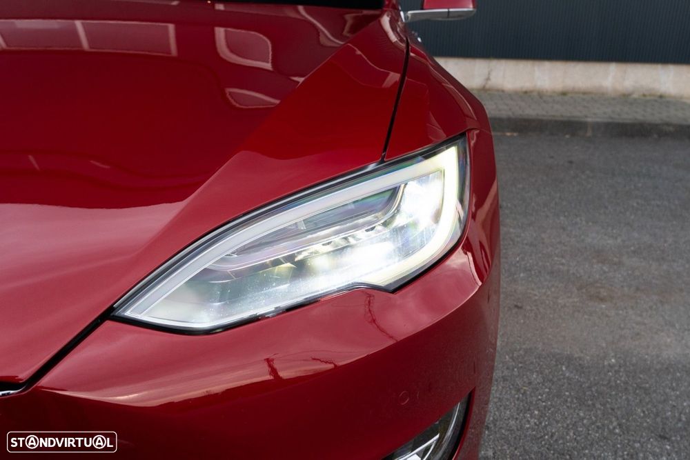 Tesla Model S Long Range AWD - 39