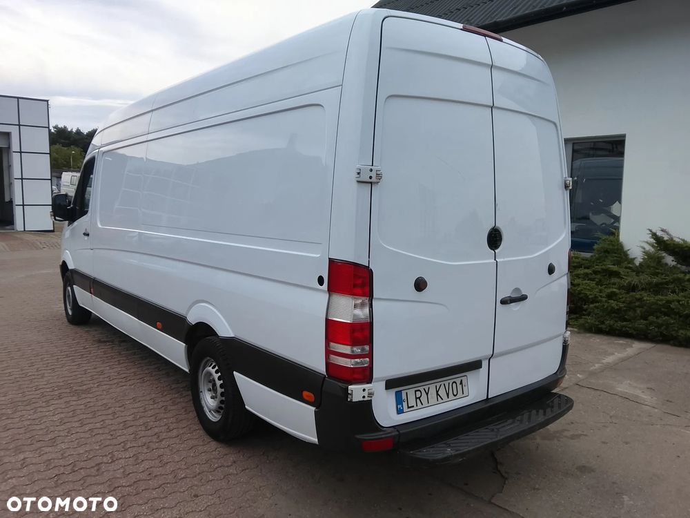 Mercedes-Benz Sprinter - 5
