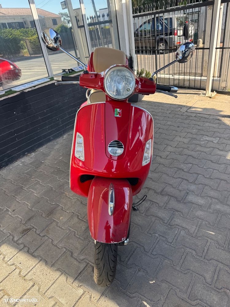 Vespa GTS Super - 1