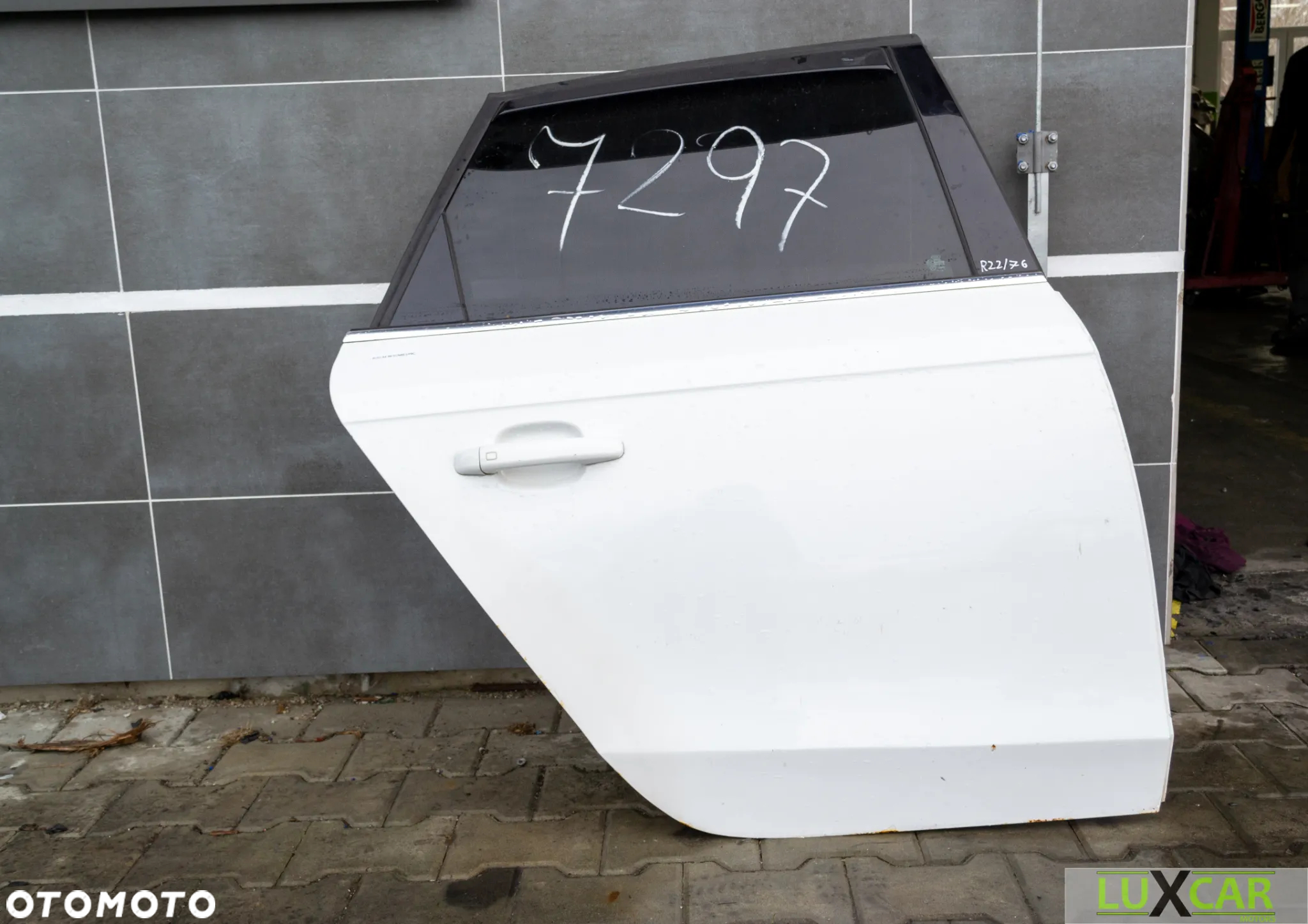 AUDI A4 B8 KOMBI DRZWI PRAWE TYŁ KOLOR LY9C GORLICE - 9