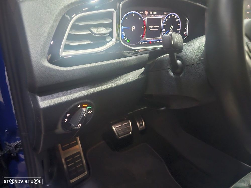 VW T-Roc 2.0 TDI R-Line DSG - 24