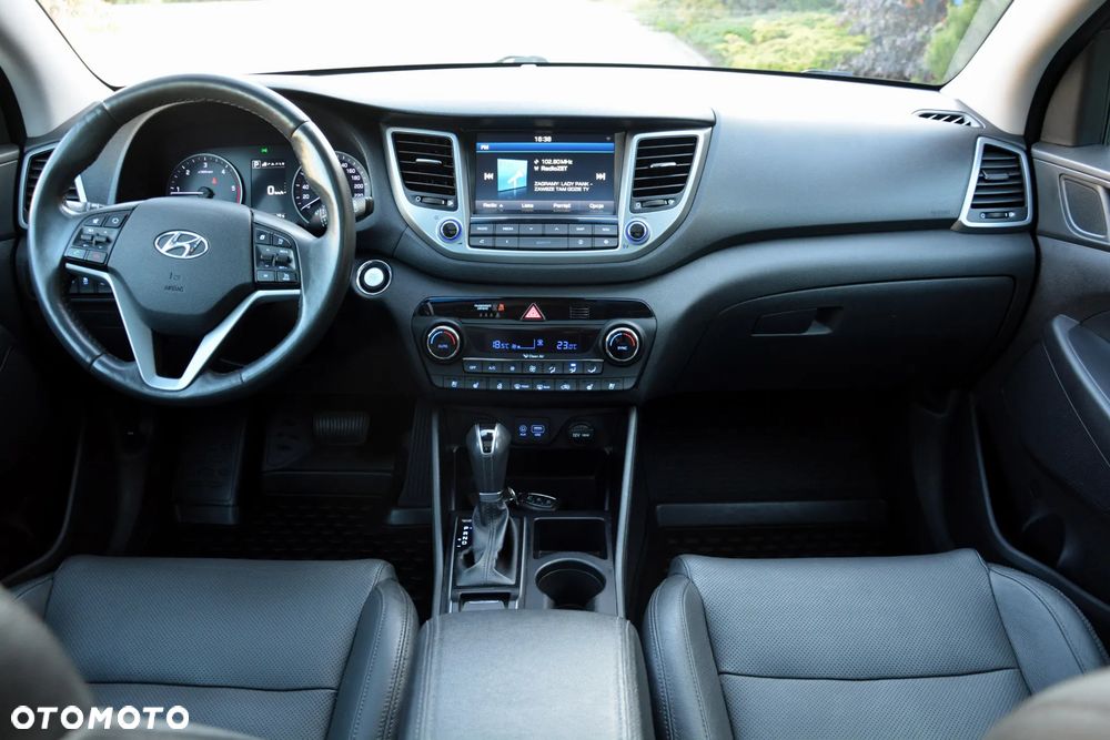 Hyundai Tucson blue 1.7 CRDi 2WD DCT Premium - 29