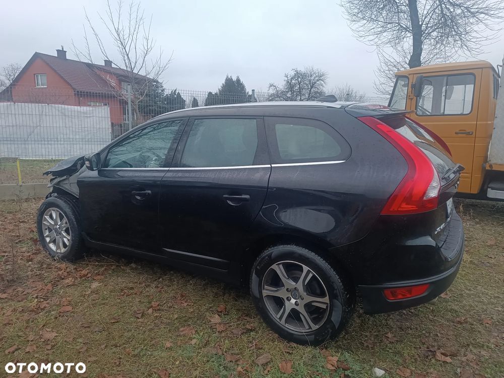 AUTO NA CZĘŚCI -VOLVO XC60 NA CZĘŚCI ĆWIARTKA BŁOTNIK POSZYCIE KLAPA ZDERZAK LAKIER 452-46 Dostawa GWARANCJA !!! Ćwiartka Drzwi Podłużnica Wanna Cały na części !!! Alufelgi Koła Przód Tył Zestaw Komplet Drzwi Klapa Zderzak Błotnik Maska Grill Atrapa Szyba Pas Lampa Lusterko Boczki Fotel Kanapa Kokpit Deska Rozdzielcza Przełącznik Włącznik Sterownik Przewody Wiązka Instalacja Moduł Komputer Czujnik Listwa Pompa Alternator Wtryski Głowica Rozrusznik Kompresor Sprzęgło Dwumas Silnik Skrzynia ABS Klimatyzacji Paliwa Wspomagania Kolektor Turbina Przepustnica Zawór Chłodnica Koło Hak Belka Sanki Zawieszenie Mcpherson Półoś Amortyzator Wydech Tłumik Zacisk Most - 6