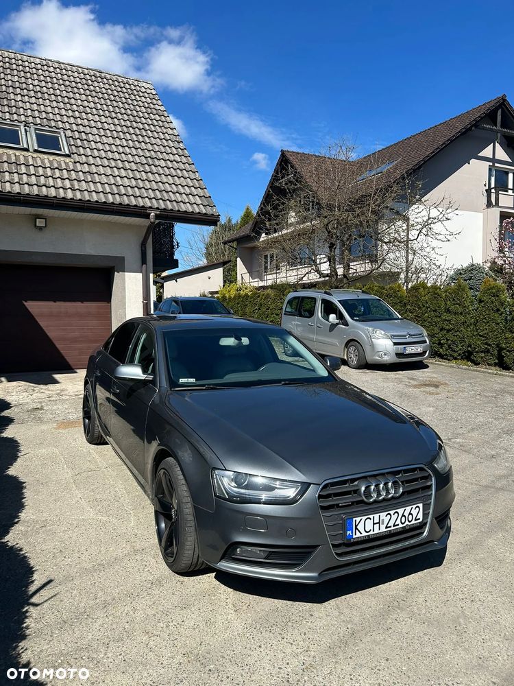 Audi A4 Limousine - 2