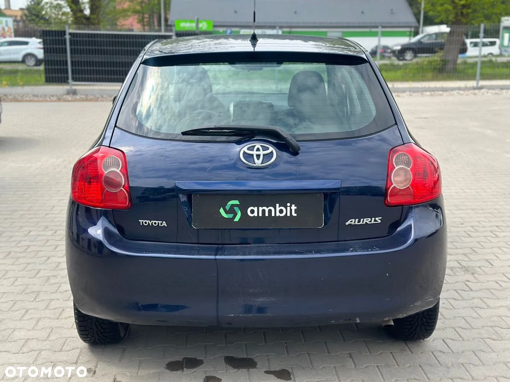 Toyota Auris - 7
