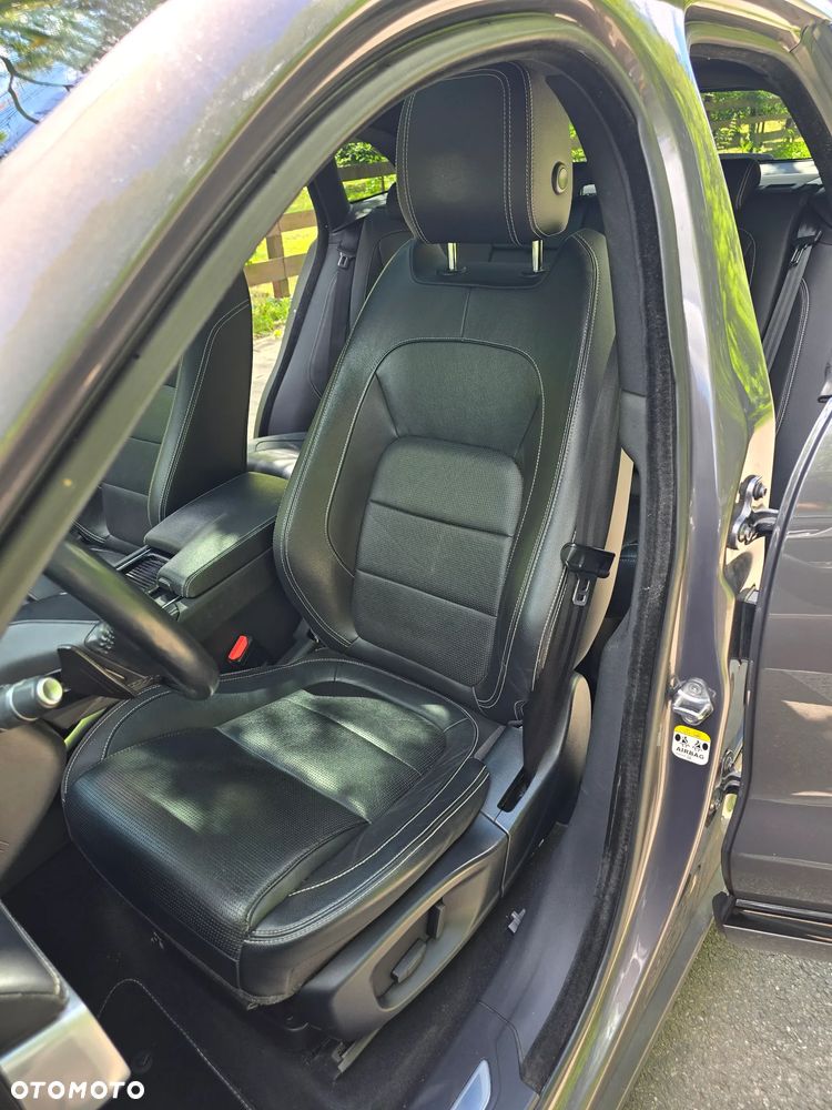 Jaguar F-Pace 2.0 i4D AWD Prestige - 23