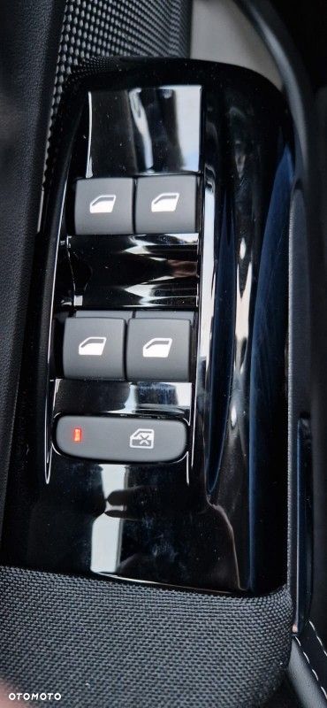 Citroën C3 1.2 PureTech Shine - 16