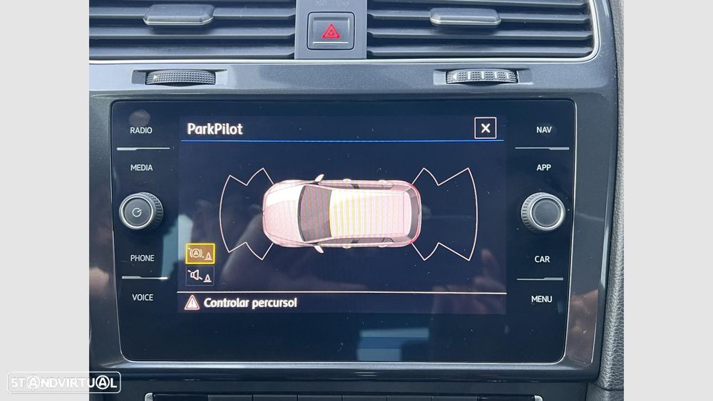 VW Golf 1.0 TSI Confortline DSG - 19