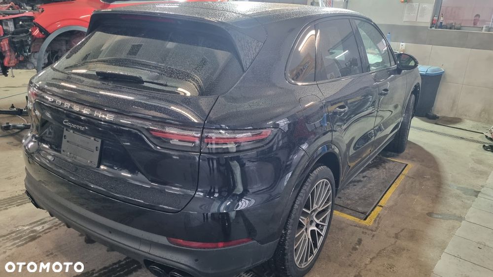 Porsche Cayenne Tiptronic S - 6
