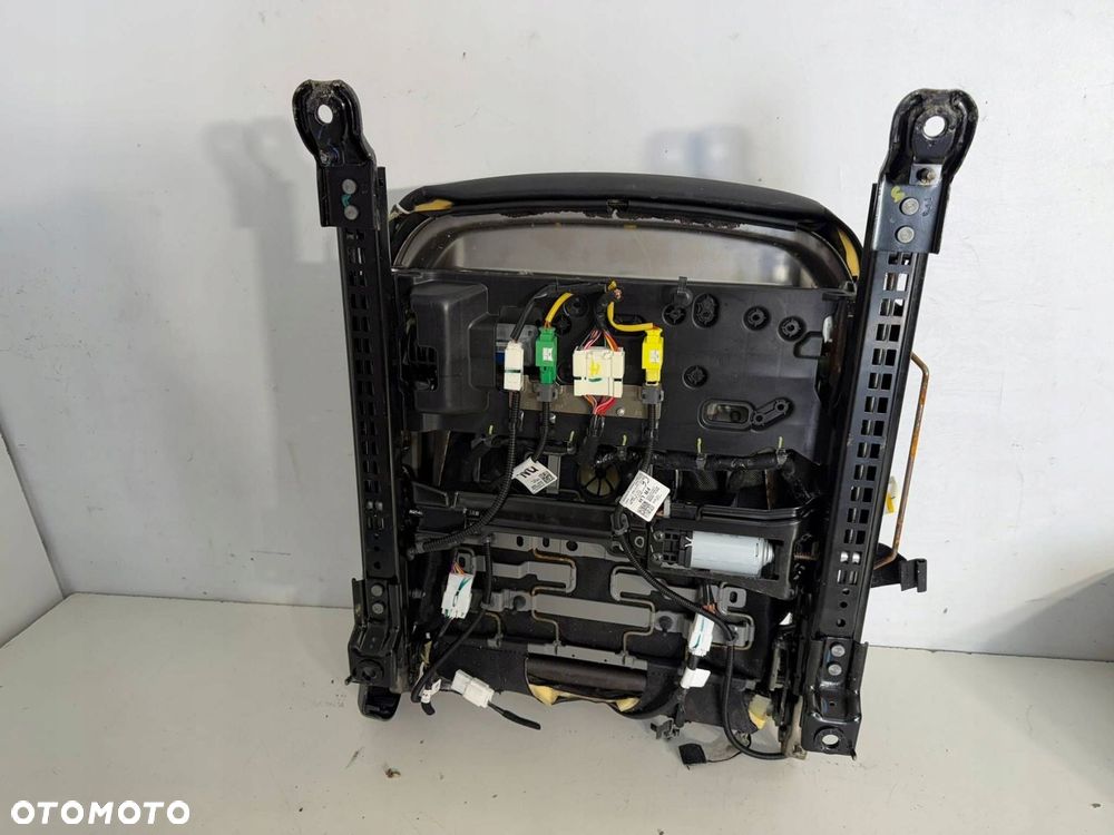 fotel kierowcy siedzisko wentylowane kia sportage v 24- eu - 6