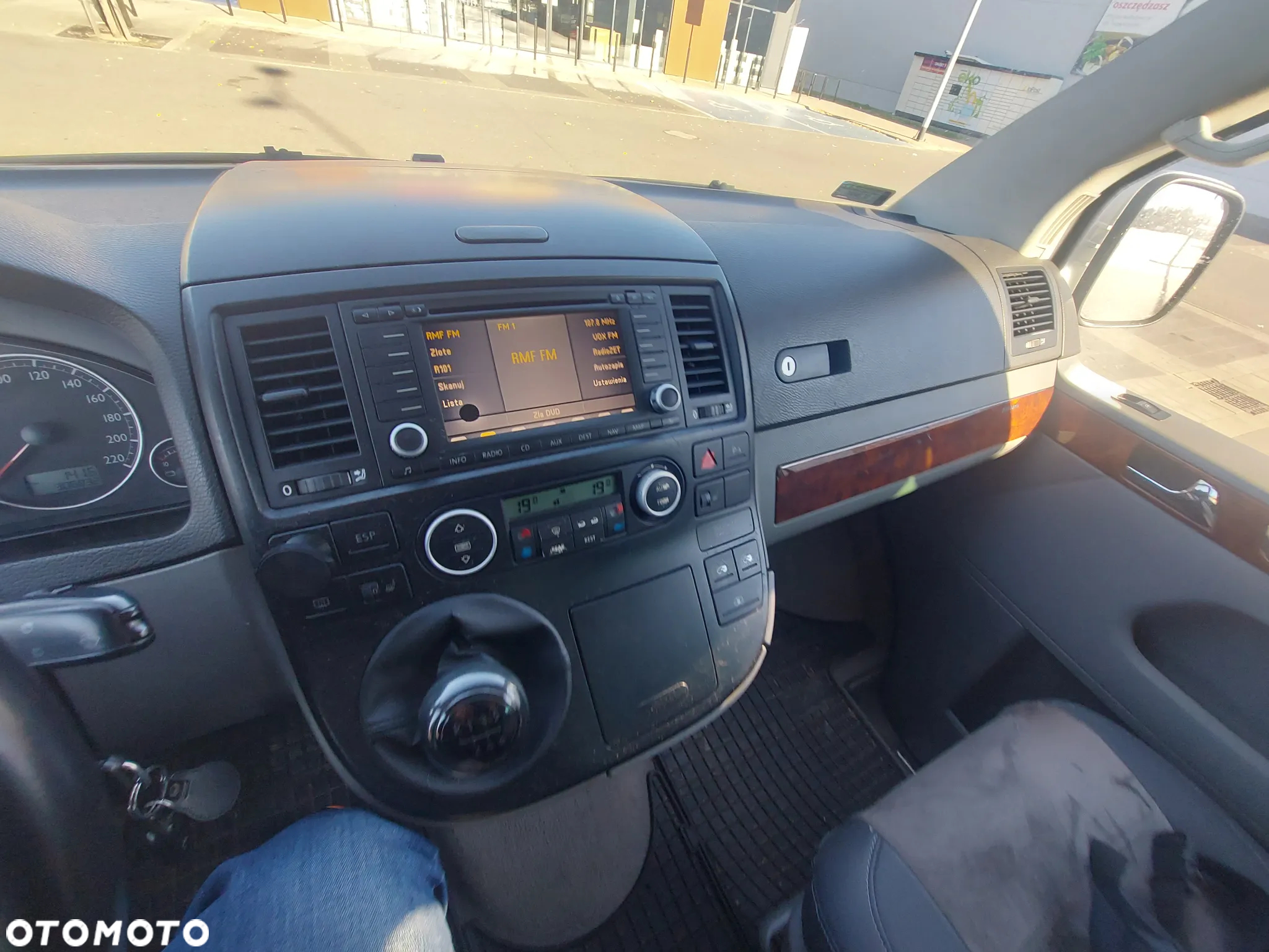 Volkswagen Multivan TDI L1 Highline - 9