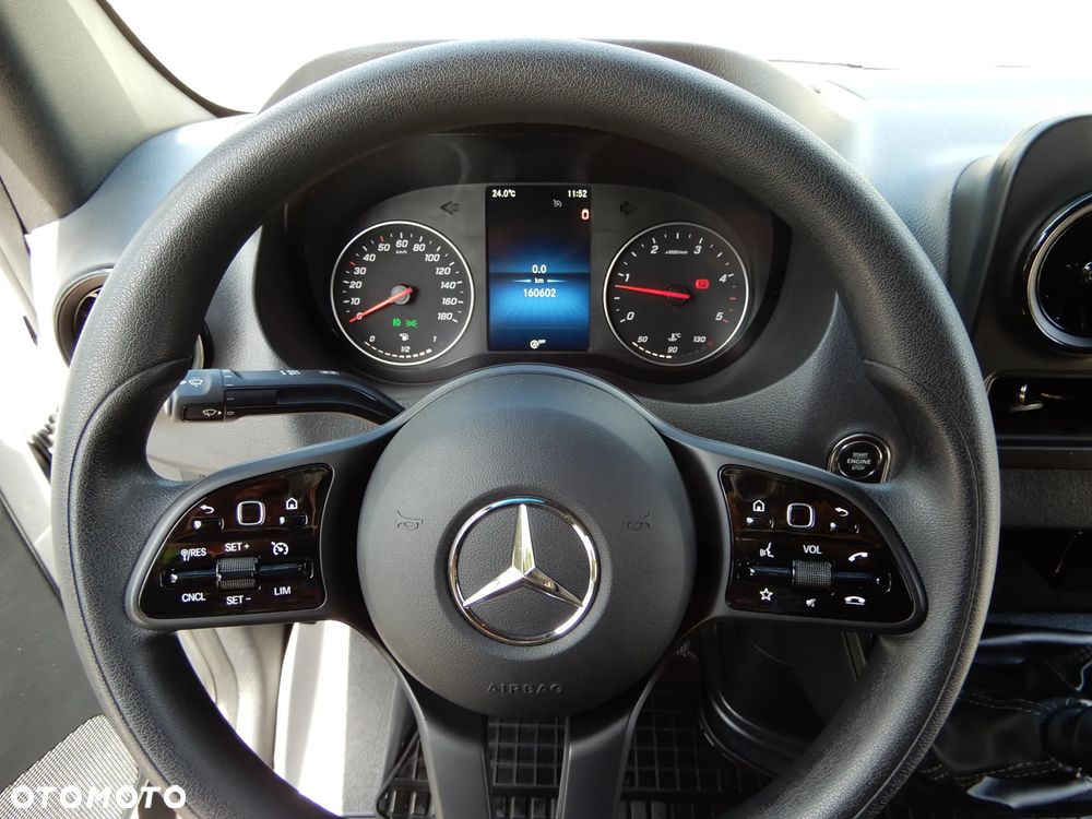 Mercedes-Benz Sprinter 317 CDI 170 Km L2H2 Furgon Blaszak Rozstaw Osi 3665 mm Serwis ASO Stan Jak Nowy UNIKAT - 33