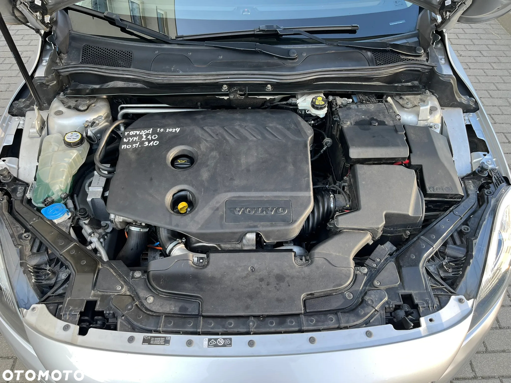 Volvo V40 D2 Base - 11