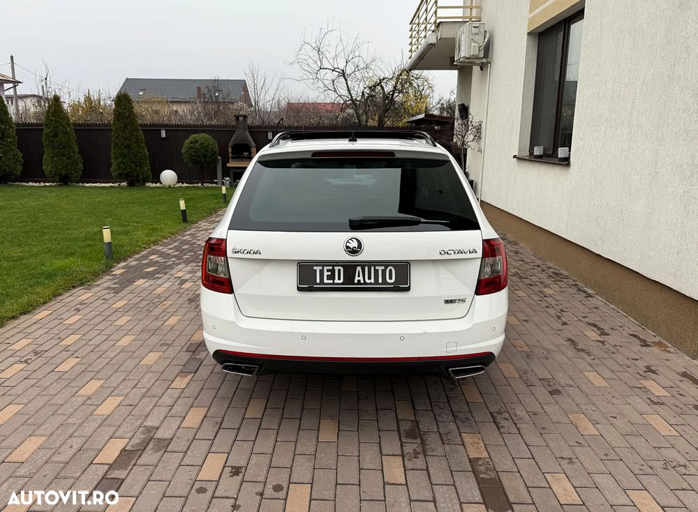 Skoda Octavia 2.0 TDI DSG RS - 6