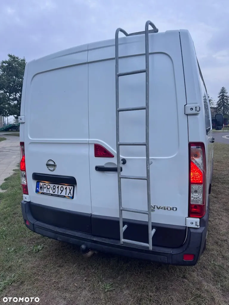 Nissan NV400 - 13