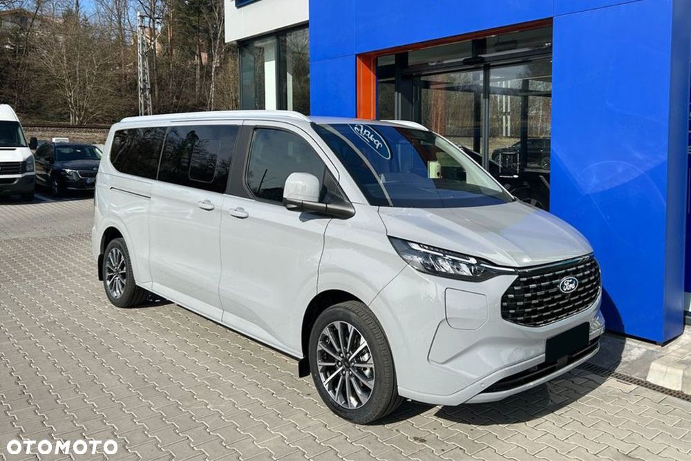 Ford Tourneo Custom - 3