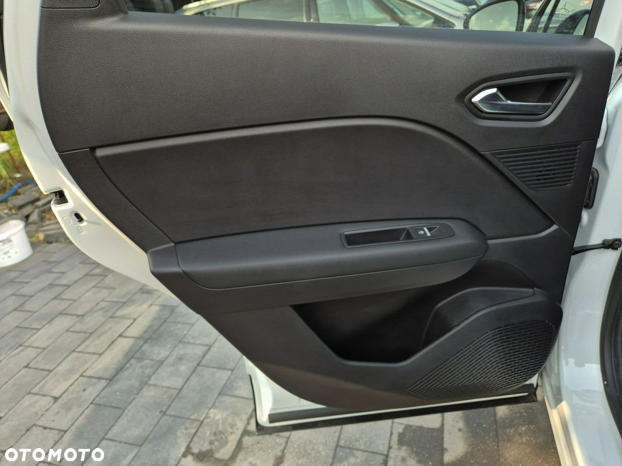 Renault Captur - 19